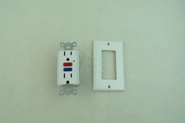 125 V Manipulationsbeständige kommerzielle Duplex-GFCI-Empfänger mit LED-Anzeigerlicht