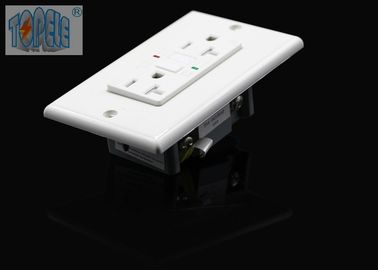 15A 125V Wechselstrom GFCI-Empfänger Duplex Manipulationsbeständig End-of-Life-Überwachungsfunktion
