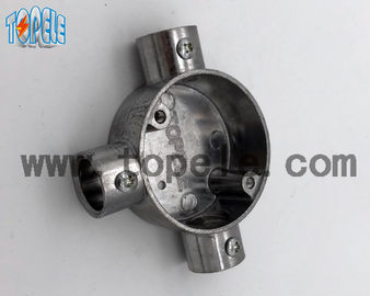 Aluminium / Formbares Eisen BS4568 Leitungs-Drei-Wege-Kreuzungskasse Langlebigkeit